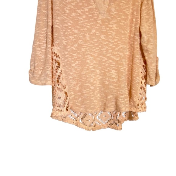 Xhilaration Women's XL Light Peach Crochet Lace Back and Hem Blouse tab sleeve - Picture 3 of 8